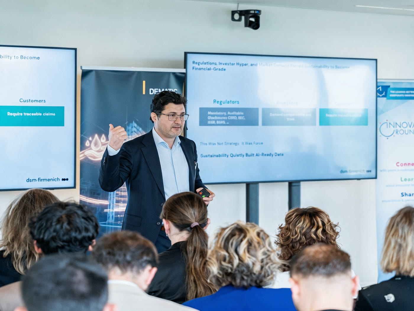 Rouzbeh Amini presenting at the Innovation Roundtable in Antwerp, 2026